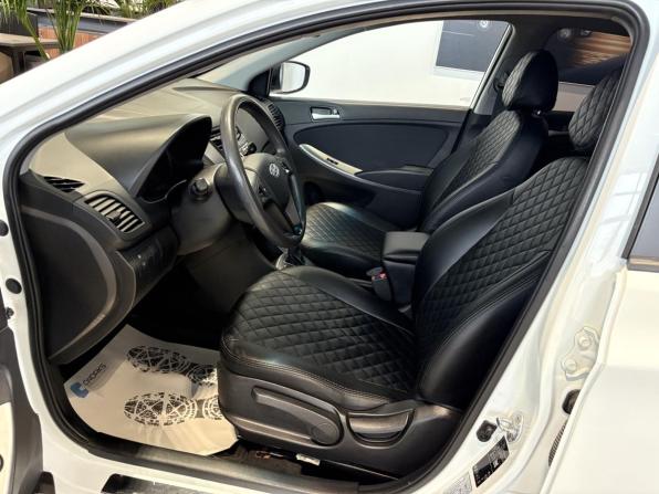 Hyundai Solaris I Рестайлинг с пробегом 2015 года, цена 884 000 рублей, 186658 км, хэтчбек, Автокод Объявления