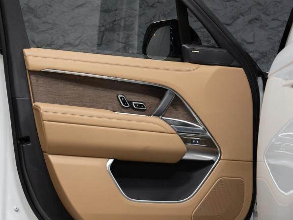 Новый Land Rover Range Rover V 2026 года, цена 21 490 000 рублей, внедорожник, Автокод Объявления