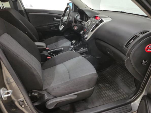 Kia Ceed I Рестайлинг с пробегом 2010 года, цена 640 000 рублей, 179999 км, хэтчбек, Автокод Объявления