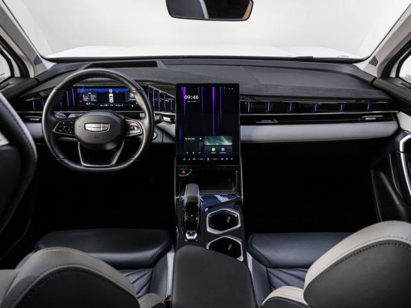 Geely Atlas II с пробегом 2024 года, цена 2 990 000 рублей, 34631 км, внедорожник, Автокод Объявления