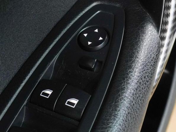 BMW 1 серии II (F20/F21) Рестайлинг 2 с пробегом 2017 года, цена 1 849 000 рублей, 109780 км, хэтчбек, Автокод Объявления
