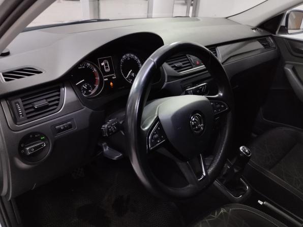 Skoda Rapid I Рестайлинг с пробегом 2019 года, цена 1 220 000 рублей, 104635 км, лифтбек, Автокод Объявления
