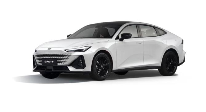 Новый Changan UNI-V I 2024 года, цена 3 329 900 рублей, лифтбек, Автокод Объявления
