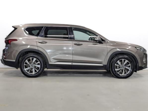 Hyundai Santa Fe IV с пробегом 2019 года, цена 2 850 000 рублей, 142314 км, внедорожник, Автокод Объявления
