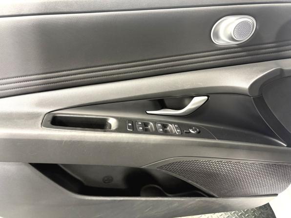 Hyundai Elantra VII (CN7) с пробегом 2021 года, цена 1 590 000 рублей, 182402 км, седан, Автокод Объявления