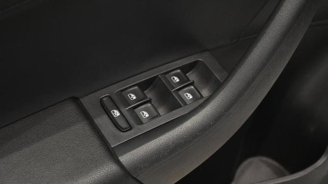 Volkswagen Polo VI с пробегом 2022 года, цена 1 670 000 рублей, 59900 км, лифтбек, Автокод Объявления