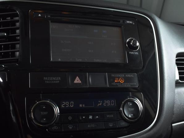 Mitsubishi Outlander III Рестайлинг с пробегом 2015 года, цена 1 914 995 рублей, 220153 км, внедорожник, Автокод Объявления