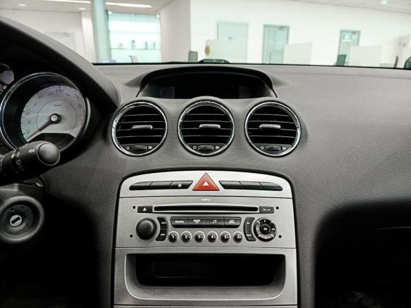 Peugeot 308 I с пробегом 2009 года, цена 400 000 рублей, 199002 км, хэтчбек, Автокод Объявления