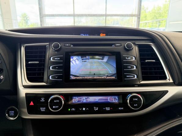 Toyota Highlander III (XU50) с пробегом 2014 года, цена 2 575 000 рублей, 137221 км, внедорожник, Автокод Объявления