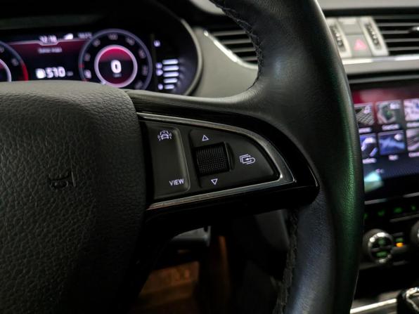 Skoda Octavia III (A7) Рестайлинг с пробегом 2020 года, цена 2 300 000 рублей, 83386 км, лифтбек, Автокод Объявления