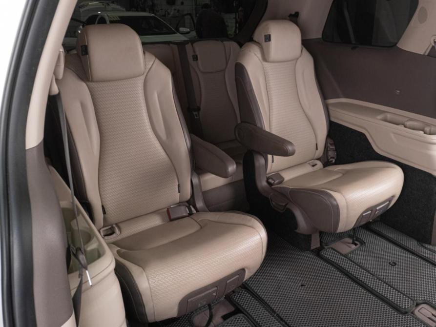 Kia Carnival III Тюмень  - изображение 13