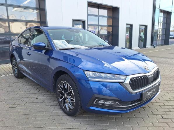 Skoda Octavia IV (A8) с пробегом 2021 года, цена 2 590 000 рублей, 76227 км, лифтбек, Автокод Объявления