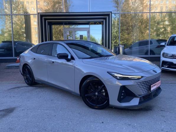 Changan UNI-V I Рестайлинг 1 с пробегом 2024 года, цена 2 099 000 рублей, 40927 км, лифтбек, Автокод Объявления