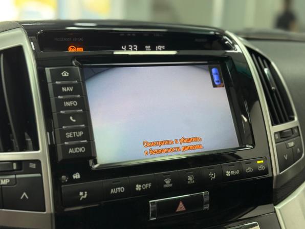 Toyota Land Cruiser 200 Series Рестайлинг 1 с пробегом 2013 года, цена 3 750 000 рублей, 227623 км, внедорожник, Автокод Объявления