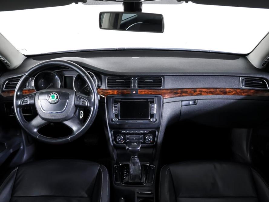 Skoda Superb II Москва  - изображение 12