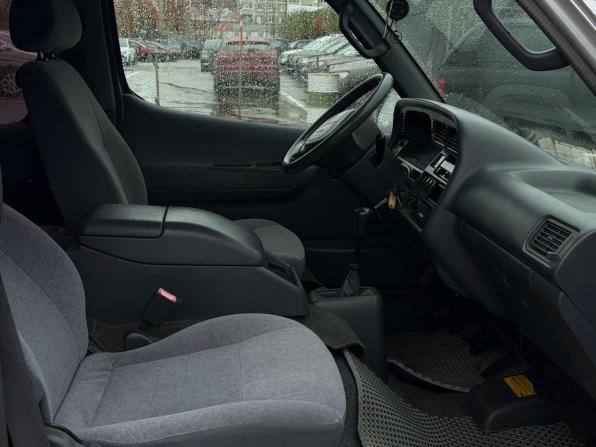 Toyota HiAce H100 с пробегом 2003 года, цена 699 000 рублей, 431000 км, минивэн, Автокод Объявления