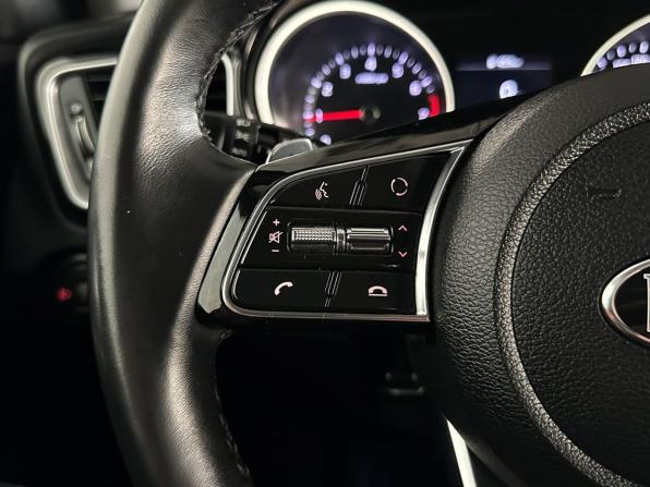 Kia Ceed III с пробегом 2018 года, цена 1 749 000 рублей, 55200 км, хэтчбек, Автокод Объявления