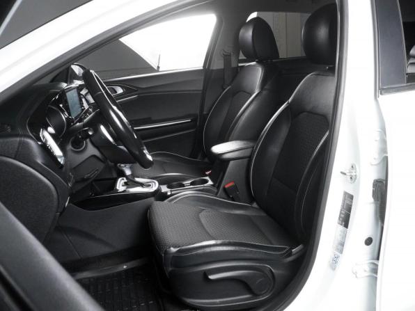 Kia Ceed III с пробегом 2020 года, цена 1 745 000 рублей, 101708 км, хэтчбек, Автокод Объявления
