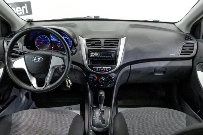 Hyundai Solaris I с пробегом 2012 года, цена 588 000 рублей, 219536 км, седан, Автокод Объявления