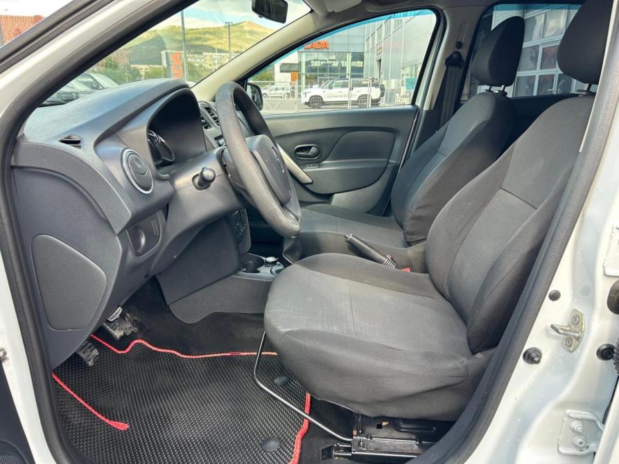 Renault Logan II Новороссийск  - изображение 9