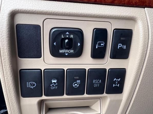 Toyota Land Cruiser 200 Series Рестайлинг 1 с пробегом 2012 года, цена 3 250 000 рублей, 271421 км, внедорожник, Автокод Объявления