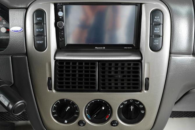 Ford Explorer III с пробегом 2004 года, цена 1 049 000 рублей, 250000 км, внедорожник, Автокод Объявления