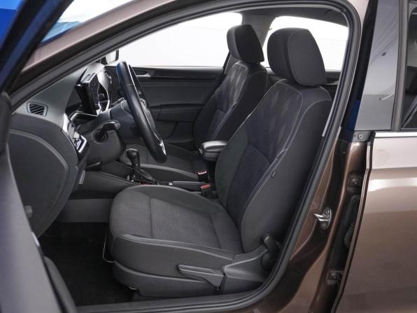 Volkswagen Polo VI с пробегом 2021 года, цена 1 878 444 рубля, 82511 км, лифтбек, Автокод Объявления