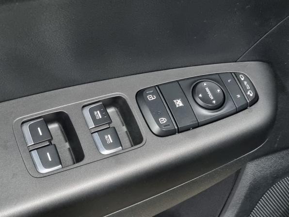 Kia Sportage IV Рестайлинг с пробегом 2019 года, цена 1 697 000 рублей, 154537 км, внедорожник, Автокод Объявления