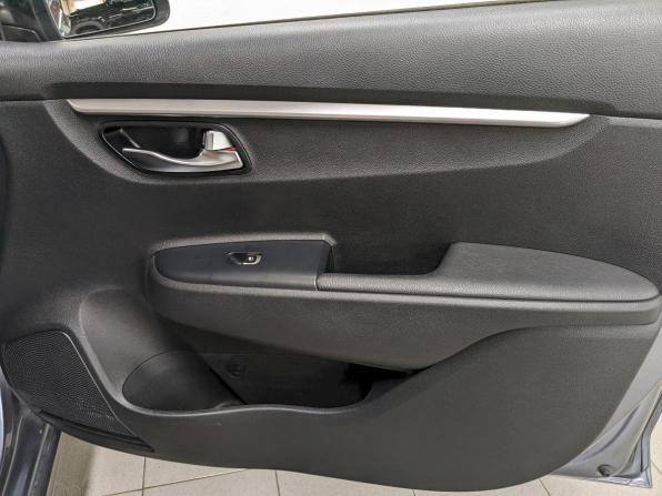 Kia Rio IV Рестайлинг с пробегом 2020 года, цена 1 690 000 рублей, 92680 км, хэтчбек, Автокод Объявления