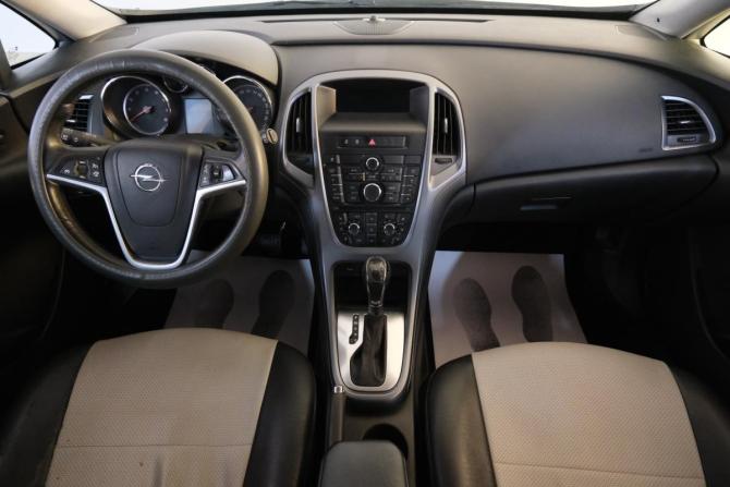 Opel Astra J Рестайлинг с пробегом 2013 года, цена 979 000 рублей, 119172 км, универсал, Автокод Объявления