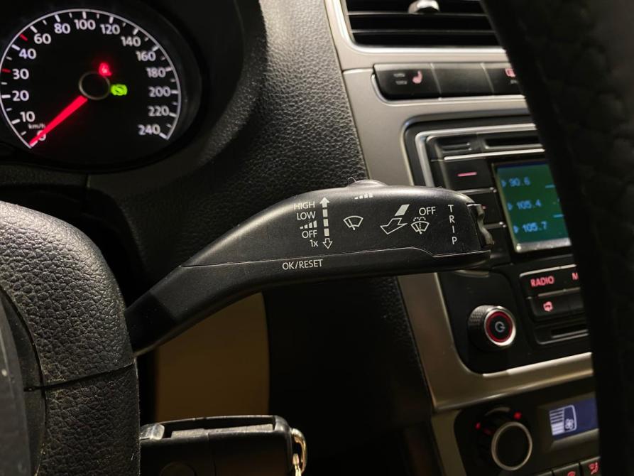 Volkswagen Polo V Рестайлинг Челябинск  - изображение 16