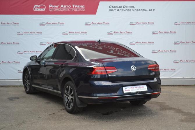 Volkswagen Passat B8 с пробегом 2015 года, цена 1 350 000 рублей, 283254 км, седан, Автокод Объявления