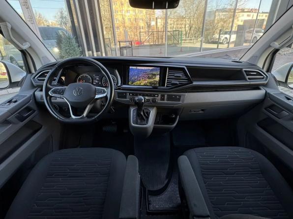 Volkswagen Caravelle T6 Рестайлинг с пробегом 2021 года, цена 4 725 000 рублей, 98000 км, минивэн, Автокод Объявления