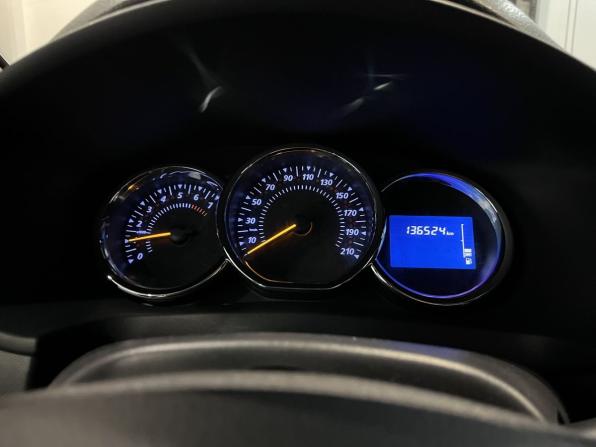 Renault Sandero II с пробегом 2015 года, цена 835 000 рублей, 136523 км, хэтчбек, Автокод Объявления