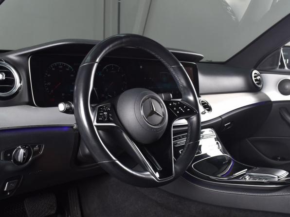 Mercedes-Benz E-Класс V (W213 S213 C238) Рестайлинг с пробегом 2021 года, цена 4 495 995 рублей, 99332 км, седан, Автокод Объявления