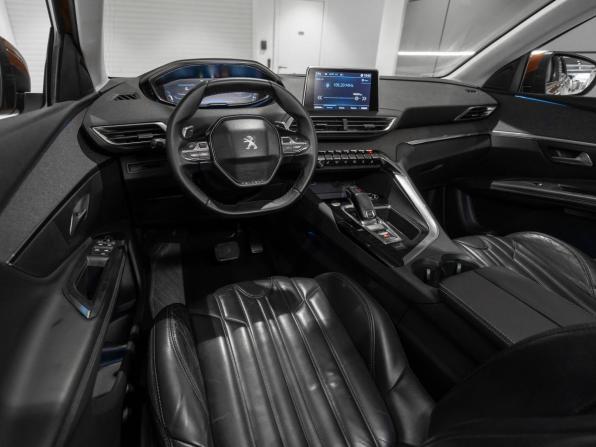 Peugeot 3008 II с пробегом 2017 года, цена 1 645 000 рублей, 144274 км, внедорожник, Автокод Объявления