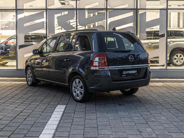 Opel Zafira B Рестайлинг с пробегом 2010 года, цена 642 000 рублей, 200303 км, компактвэн, Автокод Объявления