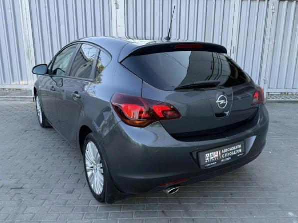 Opel Astra J с пробегом 2011 года, цена 645 000 рублей, 298067 км, хэтчбек, Автокод Объявления