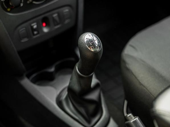 Renault Sandero II с пробегом 2018 года, цена 690 000 рублей, 115358 км, хэтчбек, Автокод Объявления