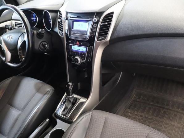 Hyundai i30 II Рестайлинг с пробегом 2015 года, цена 1 340 000 рублей, 80264 км, хэтчбек, Автокод Объявления