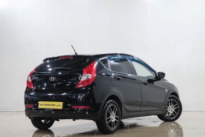 Hyundai Solaris I Рестайлинг с пробегом 2016 года, цена 999 000 рублей, 167000 км, хэтчбек, Автокод Объявления