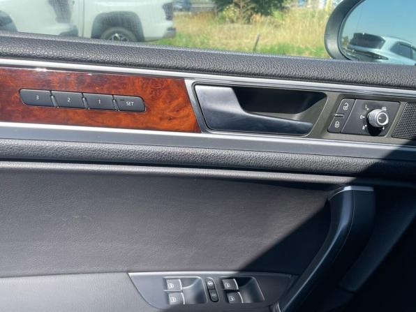 Volkswagen Touareg II Рестайлинг с пробегом 2015 года, цена 2 480 000 рублей, 137400 км, внедорожник, Автокод Объявления