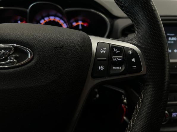 Lada (ВАЗ) Vesta I с пробегом 2021 года, цена 1 249 000 рублей, 45993 км, универсал, Автокод Объявления