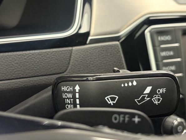 Volkswagen Passat B8 с пробегом 2016 года, цена 1 799 000 рублей, 214971 км, седан, Автокод Объявления