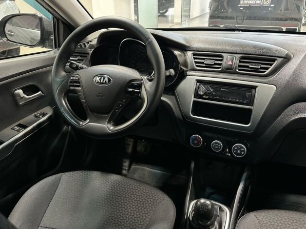 Kia Rio III Рестайлинг с пробегом 2016 года, цена 879 900 рублей, 111209 км, седан, Автокод Объявления