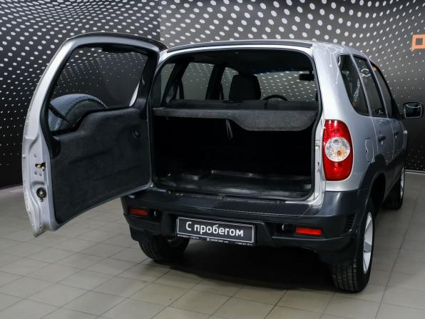 Chevrolet Niva I Рестайлинг с пробегом 2018 года, цена 778 000 рублей, 93070 км, внедорожник, Автокод Объявления