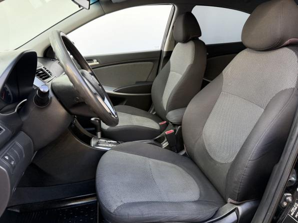 Hyundai Solaris I с пробегом 2013 года, цена 800 000 рублей, 171402 км, седан, Автокод Объявления