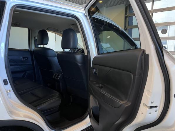 Mitsubishi Outlander III Рестайлинг 3 с пробегом 2019 года, цена 2 350 000 рублей, 113757 км, внедорожник, Автокод Объявления