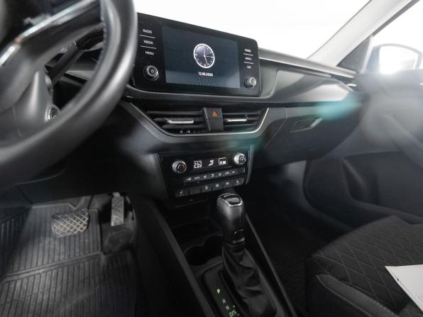 Skoda Rapid II с пробегом 2021 года, цена 1 200 000 рублей, 98853 км, лифтбек, Автокод Объявления