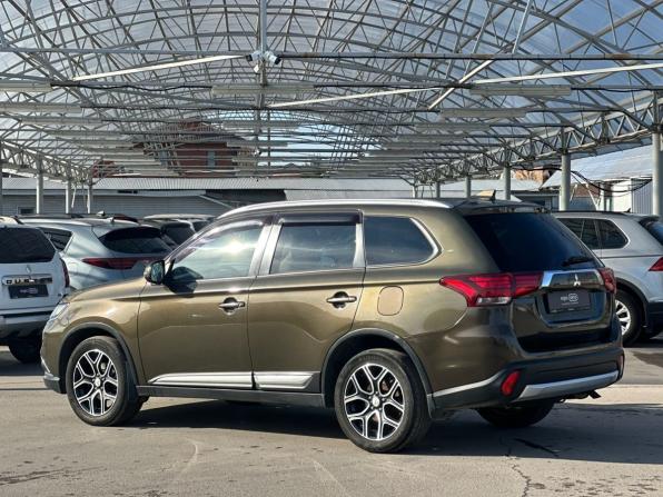 Mitsubishi Outlander III Рестайлинг 3 с пробегом 2018 года, цена 1 711 000 рублей, 158431 км, внедорожник, Автокод Объявления